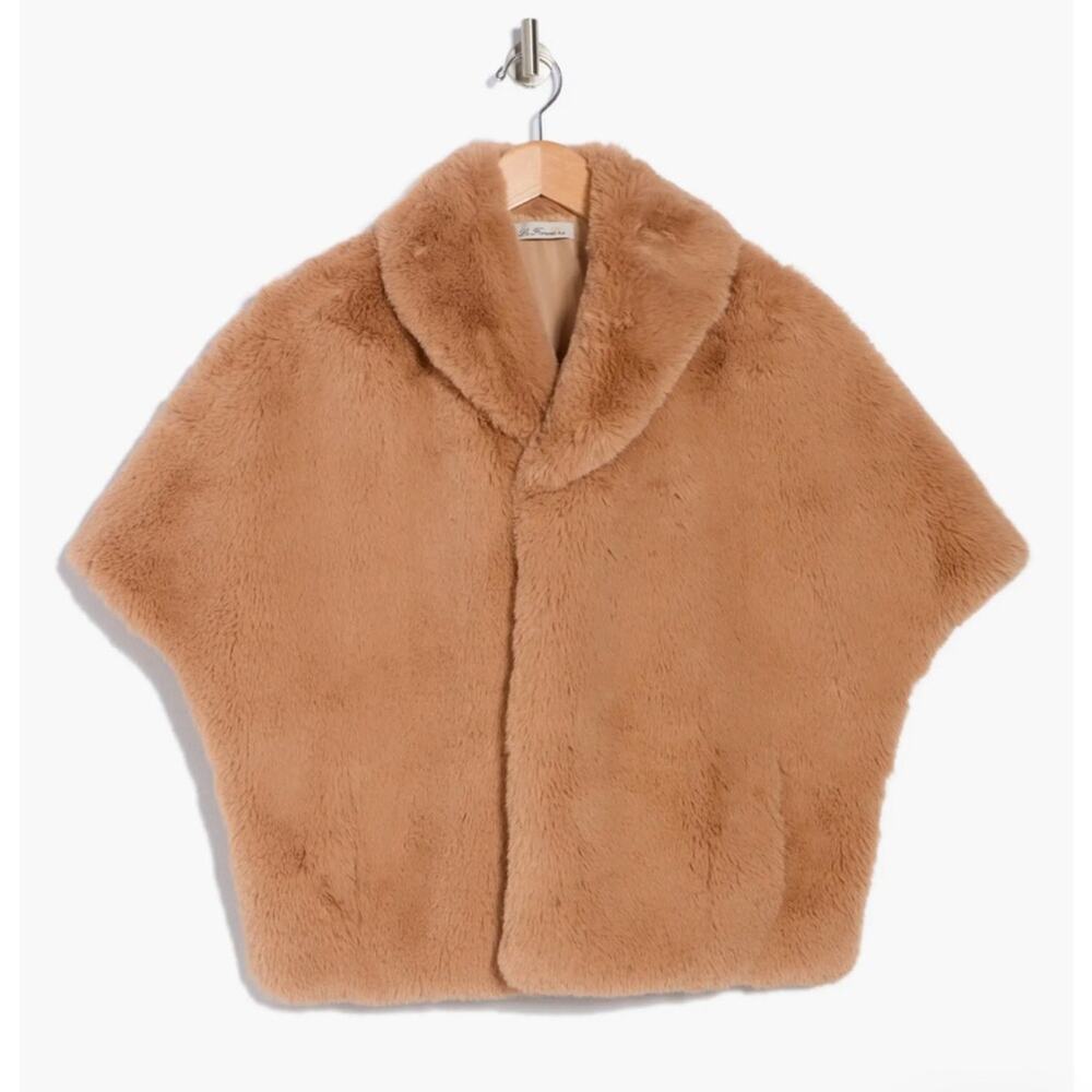 NWT - La Fiorentina - Faux Fur Capelet With Pockets